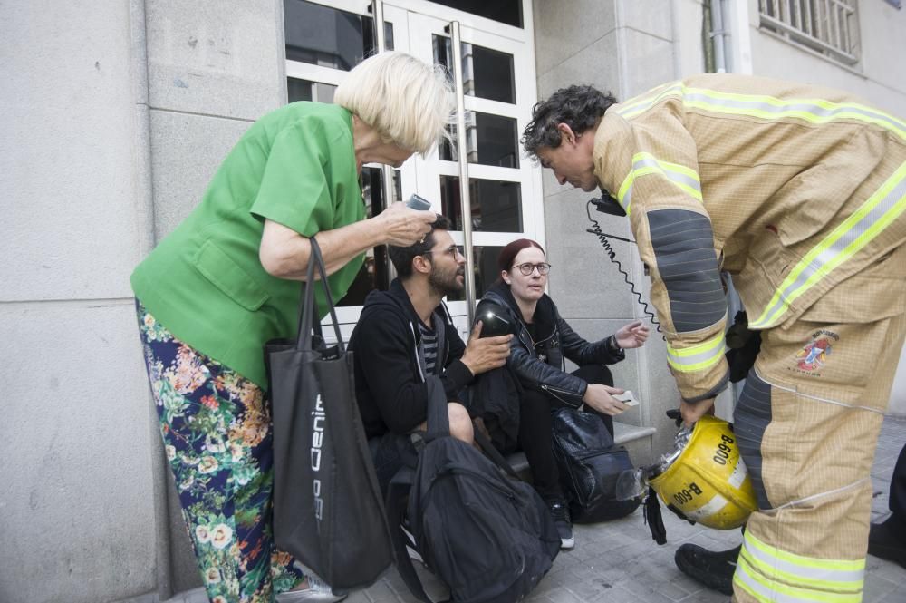 Los bomberos salvan a un perro en Monte Alto