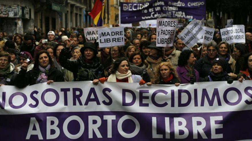 Gobierno y comunidades estudian hoy la reforma del aborto en la Sanidad