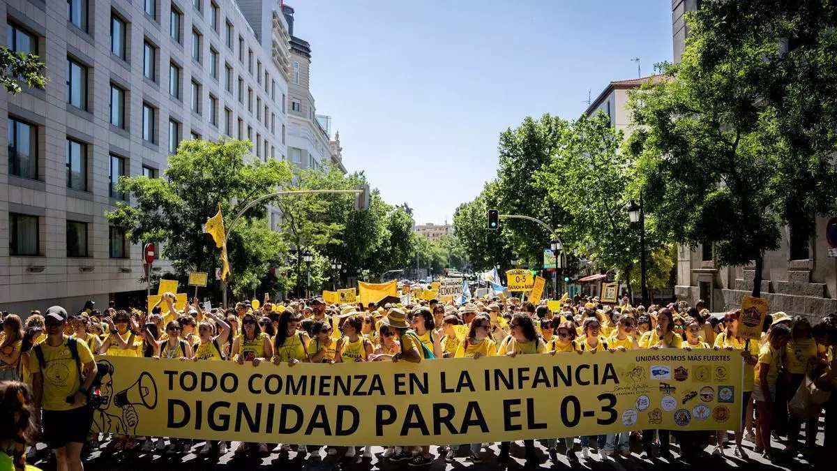 Educadores infantiles de toda España se manifiestan en Madrid por unas "condiciones dignas"