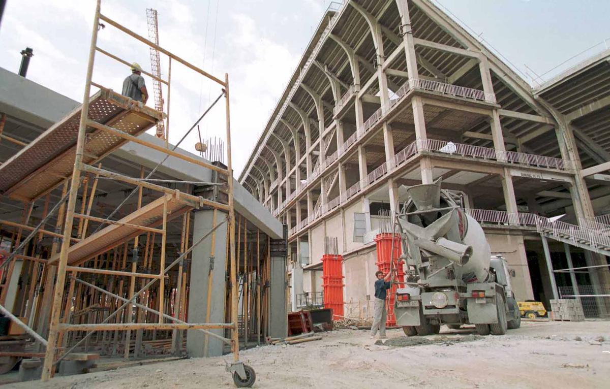 Mestalla en obras a lo largo de su historia Mestalla en obras a lo largo de su historia