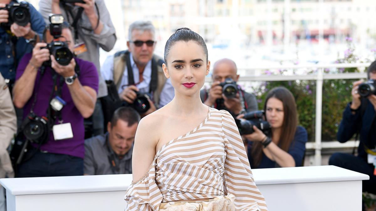 Lily Collins nos enseña a llevar el nude en Cannes