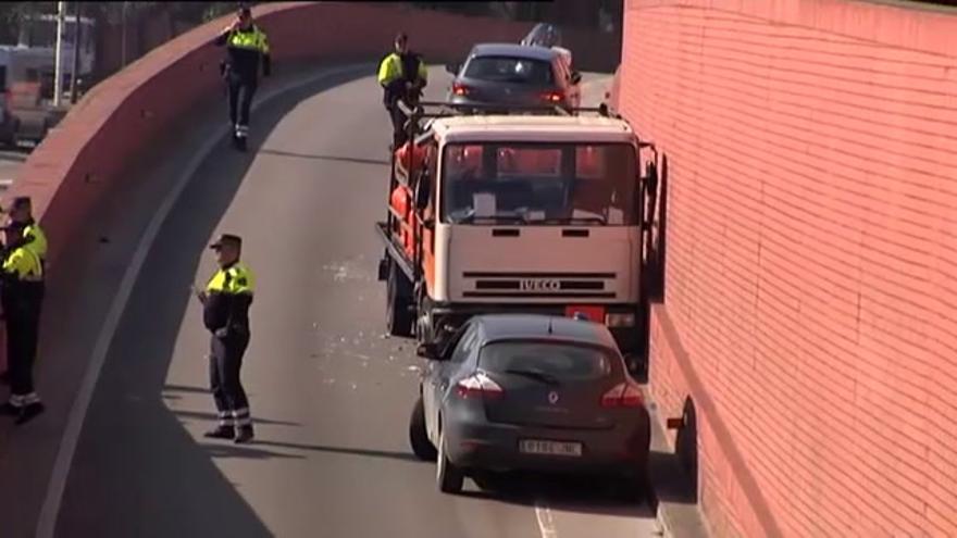 Vídeo / Persecución y detención a tiros del conductor de un camión de butano