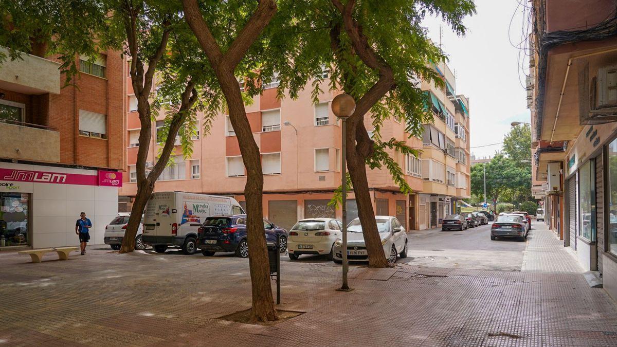La calle Alhambra en el Ensanche de Cartagena