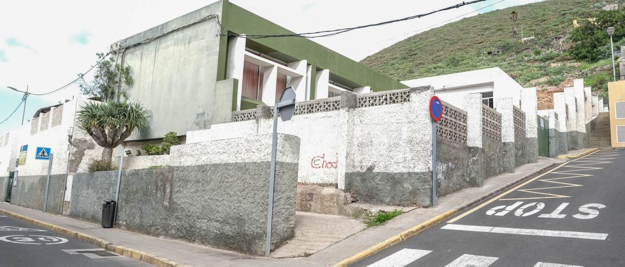 34 escolares sufren a diario la ruina del edificio de infantil del Eduardo Rivero  |