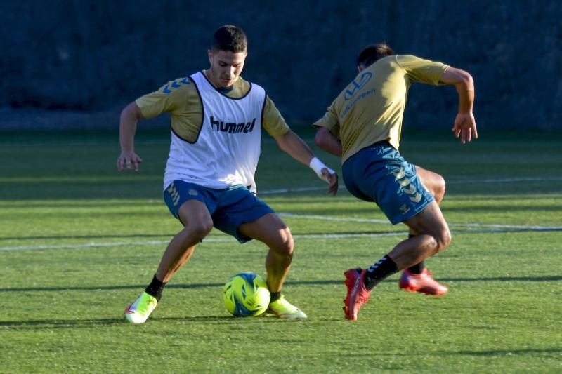 Entrenamiento de la UD Las Palmas (11/10/21)