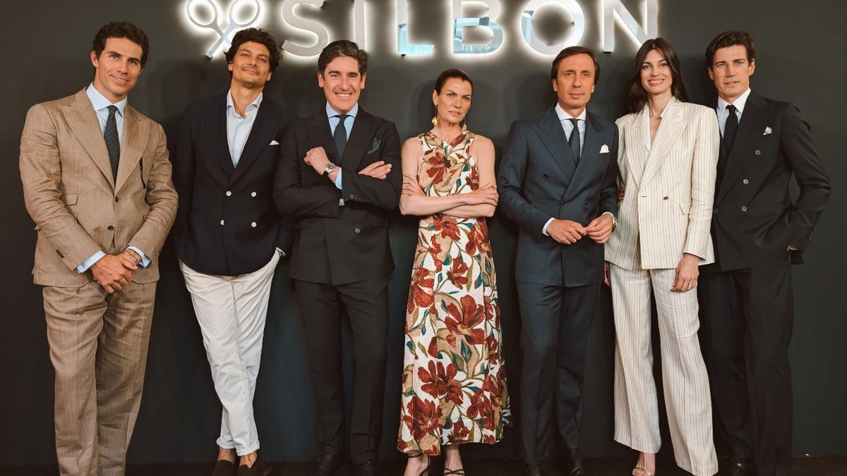 De izquierda a derecha Beltrán Lozano, Javier De Miguel, Pablo López, Alejandra de Rojas, Juan Jurado, Davinia Pelegrí, Oriol Elcacho.