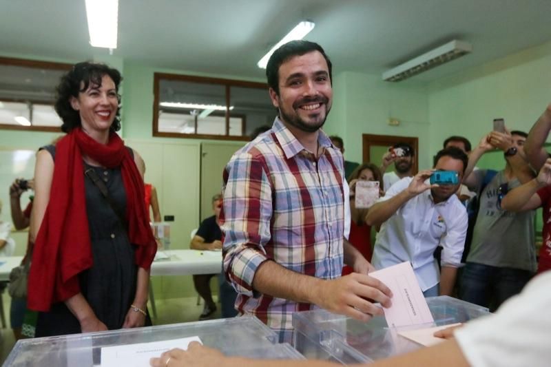 26J | Los políticos malagueños acuden a votar