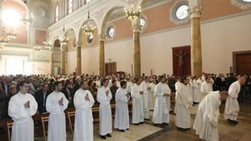 Los nuevos sacerdotes que hoy se ordenan en València.