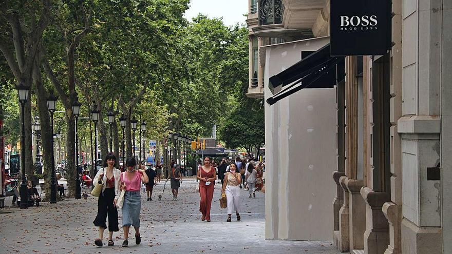 El passeig de Gràcia, a Barcelona, durant els primers dies de la fase 3