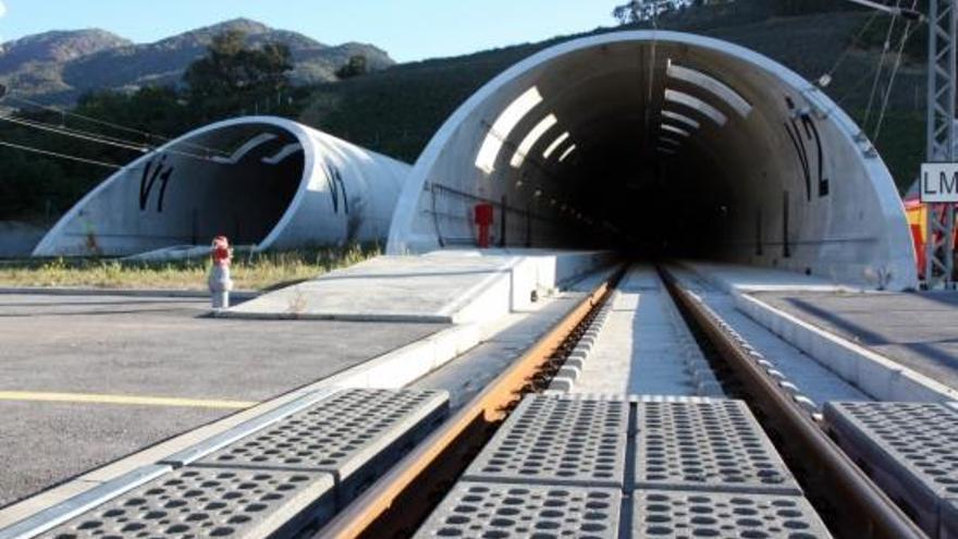 El doble túnel del Pertús gestionat per TP Ferro.