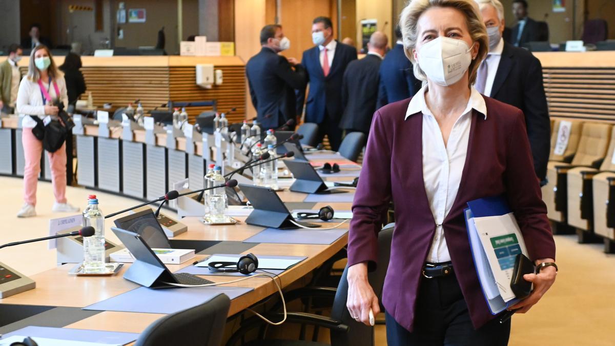Ursula von der Leyen en el Parlamento europeo este jueves.