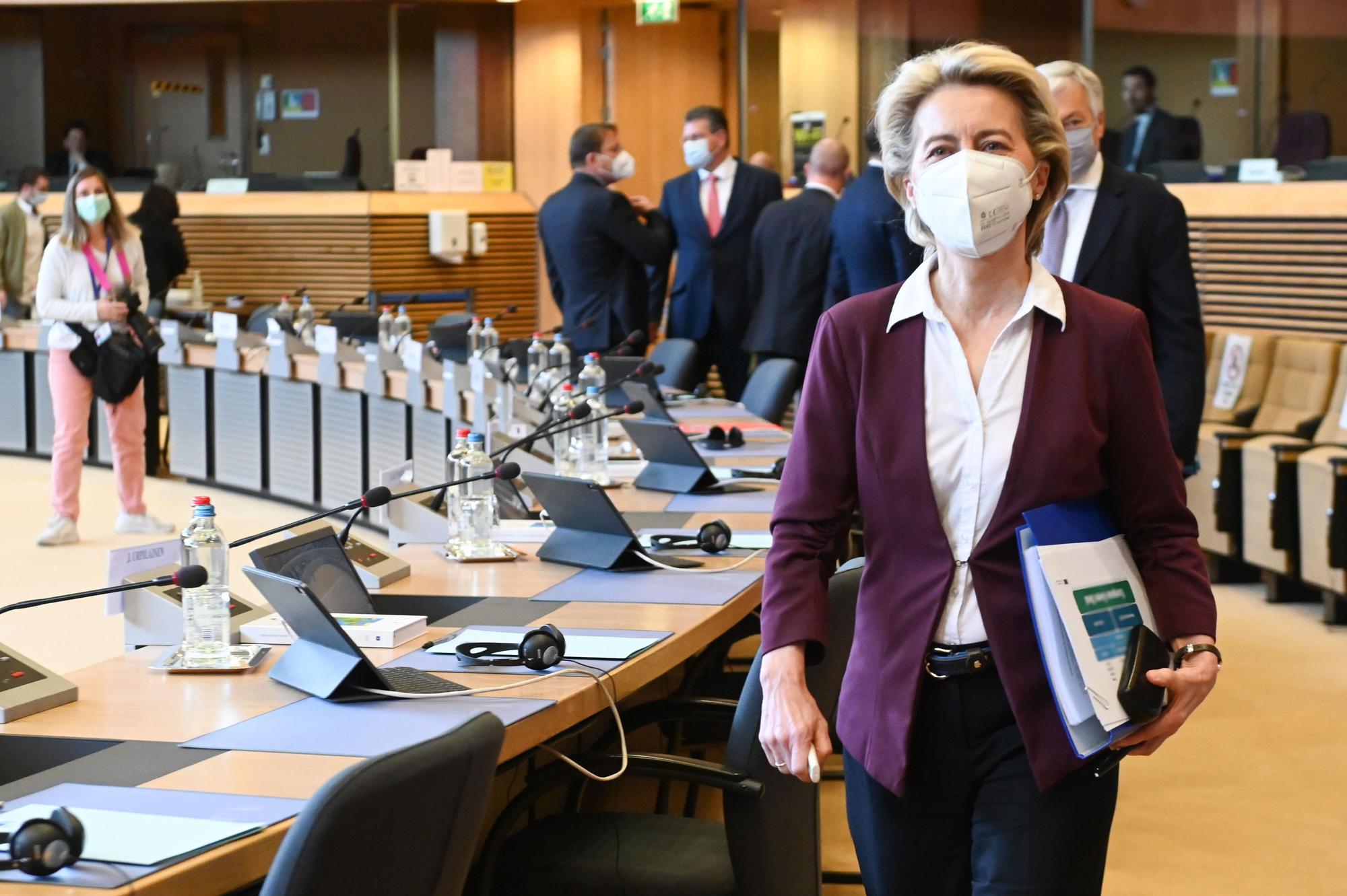 Ursula von der Leyen en el Parlamento europeo este jueves.