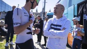 La Volta viu la seva gran festa a BCN amb Vingegaard i Iniesta