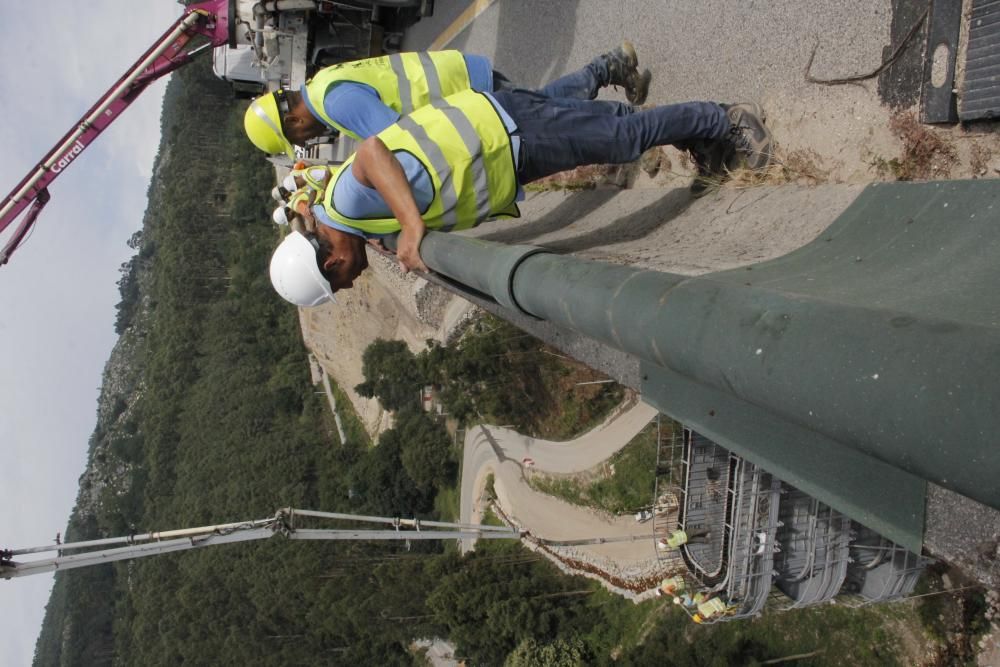 Autovía do Morrazo | Los pilares del viaducto de A Fraga escalan al cielo