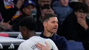 El Bernabéu s’atipa de Vinícius, i Xabi Alonso es posa de perfil