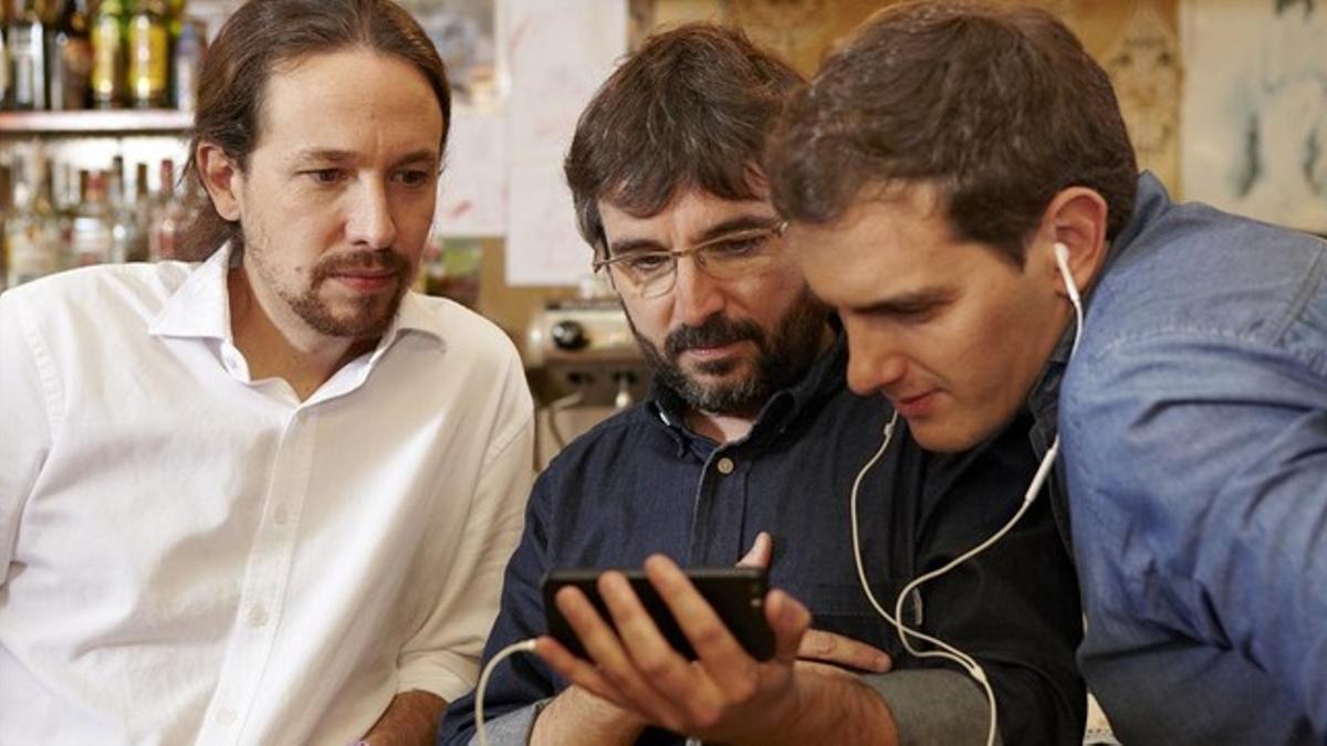 Iglesias, Évole y Rivera, en un momento de la grabación de 'Salvados'.