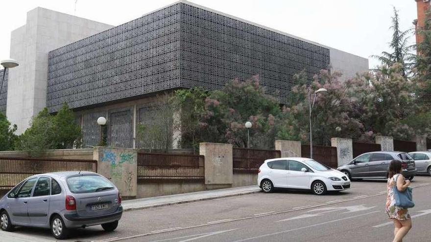 Exterior del edificio del Banco de España, cerrado a cal y canto.