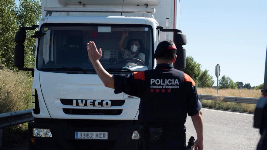 La Generalitat no descarta confinar en sus casas a los vecinos de Lérida