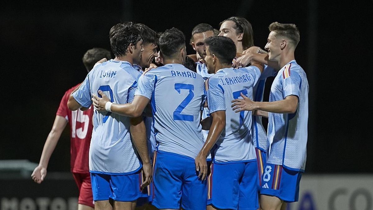 Los futbolistas de la Sub-21 celebran uno de los goles ante Malta