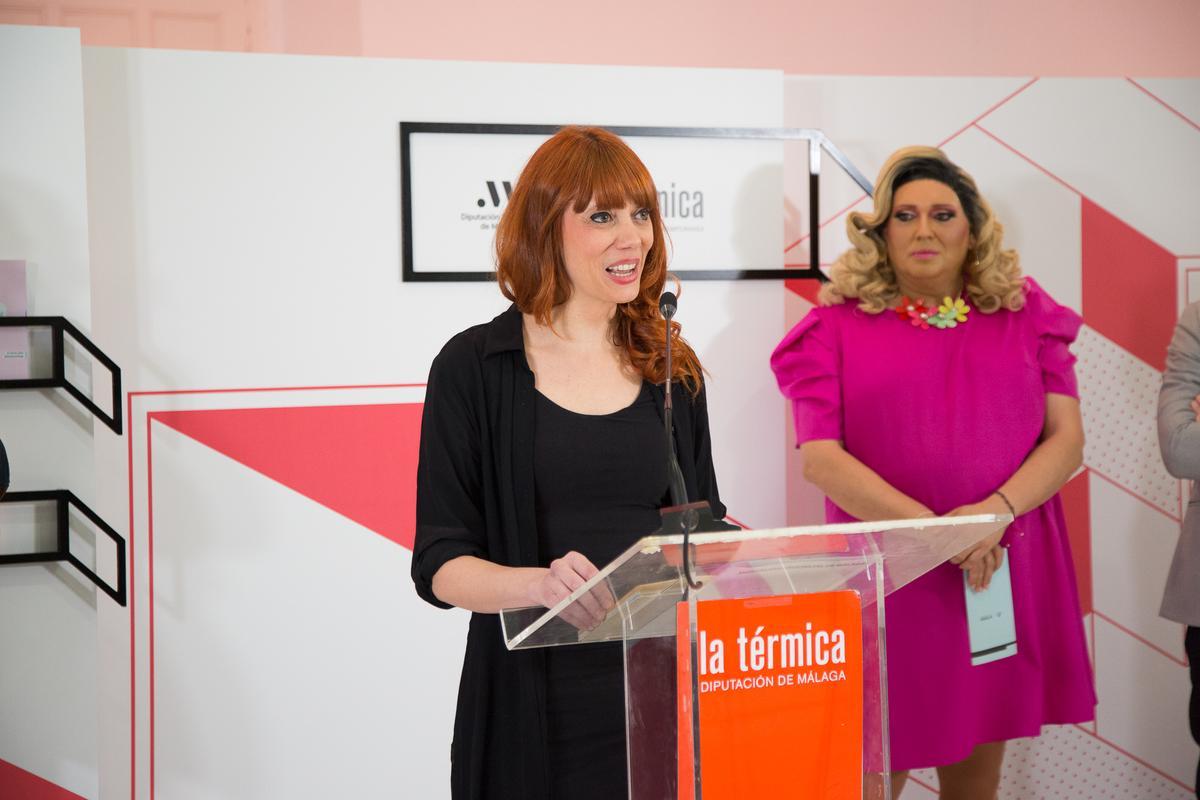 Paula Bonet, en la presentación. La ilustradora y escritora  conducirá un nuevo ciclo de encuentros literarios: ‘Somos como miramos’, donde se abrirán diálogos entre la pintura y la escritura