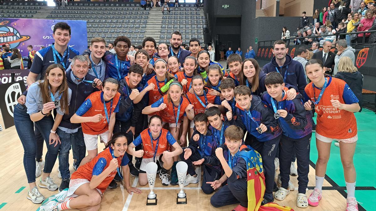 La Comunitat Valenciana consigue ser subcampeona de España por partida doble en el Campeonato de España Minibasket de Selecciones Autonómicas.