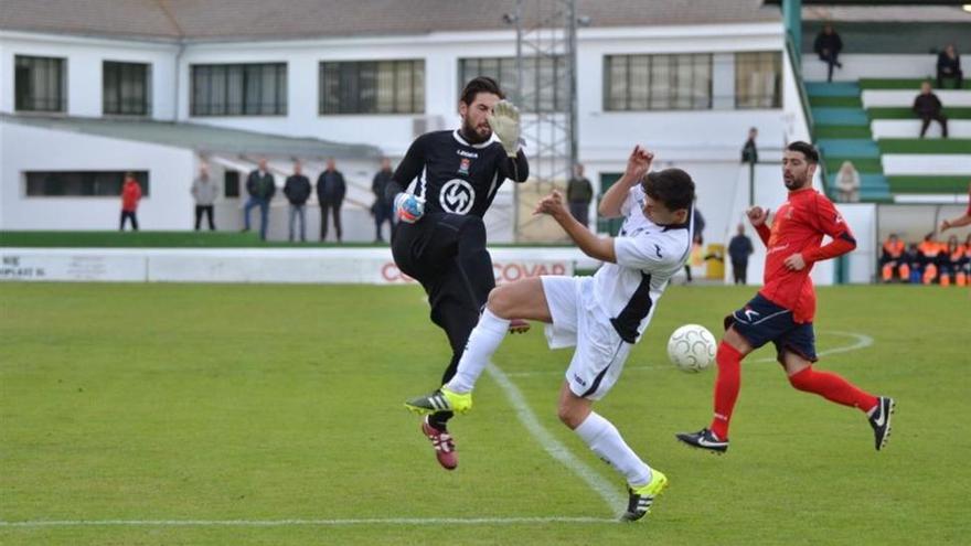 El Ciudad de Lucena y el Pozoblanco continúan su buena racha de resultados