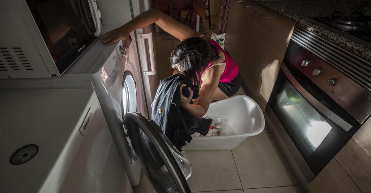 Les renovables amplien la bretxa de les tarifes  de l’electricitat