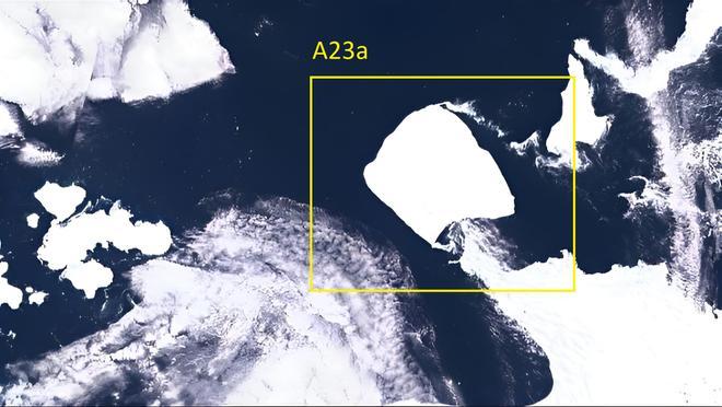 Imagen del iceberg, una masa helada más grande que Mallorca