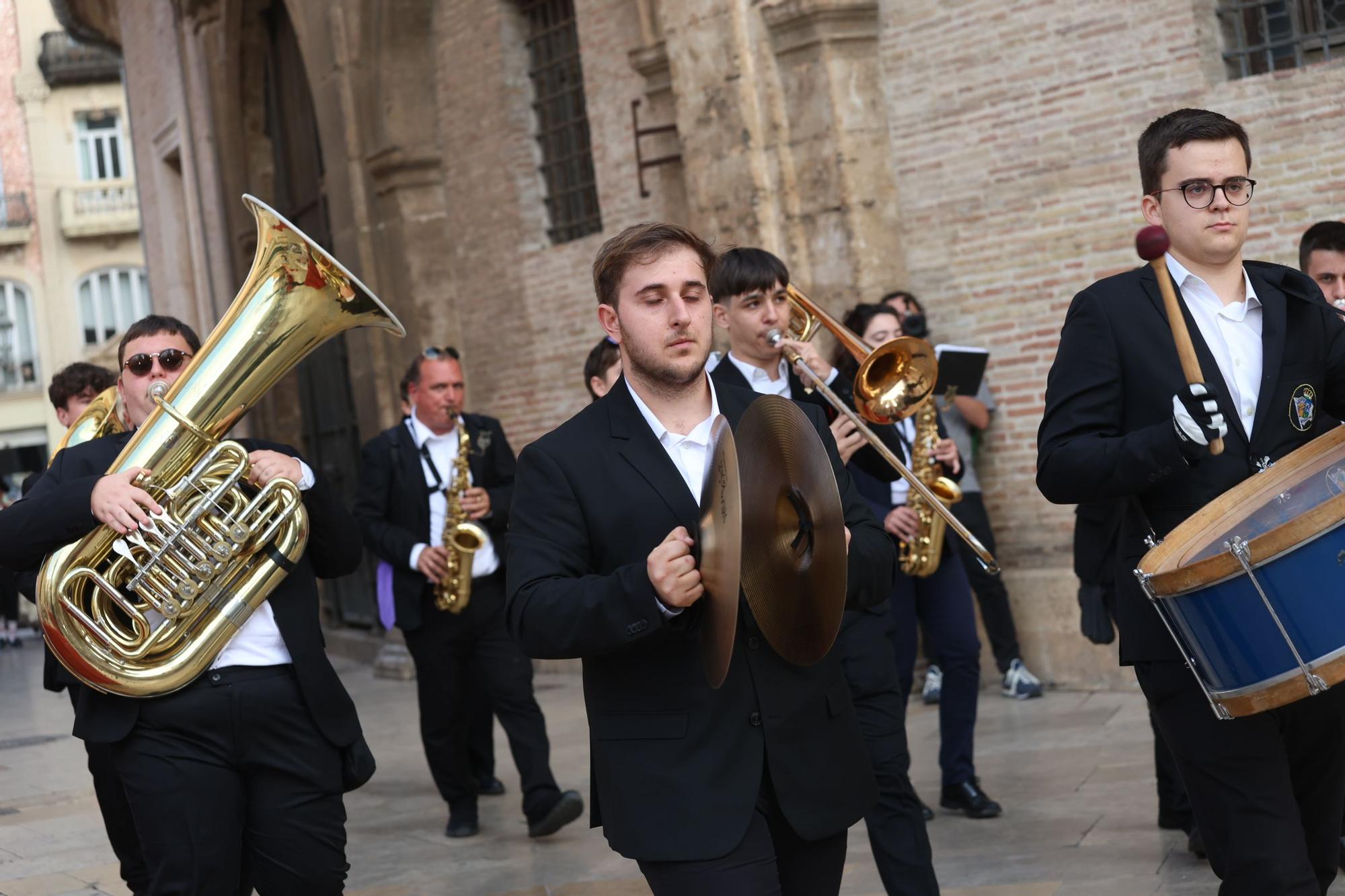 Fallas 2023 | Antología de músicos en la Ofrenda del día 17