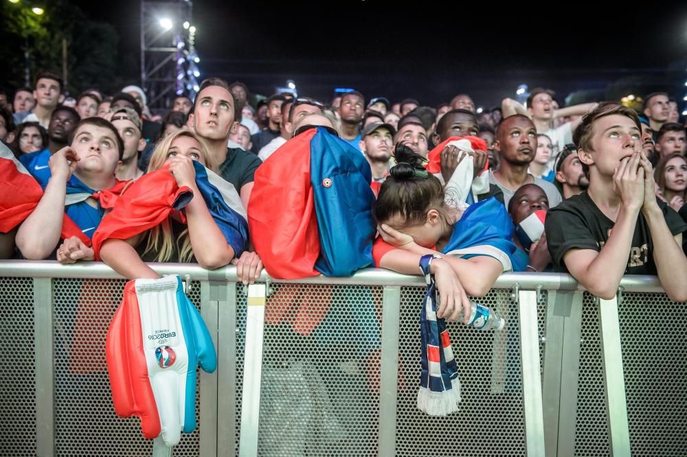 La afición de Francia, desolada