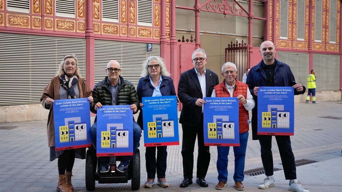 Campaña de civismo de comerciantes y ayuntamiento en el barrio de Sant Antoni