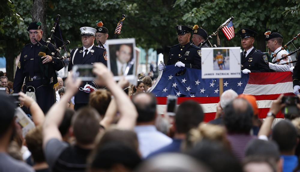 Estados Unidos recuerda este domingo, 15º aniversario de los atentados del 11 de septiembre de 2001, a las víctimas de los ataques contra las Torres Gemelas y el Pentágono.