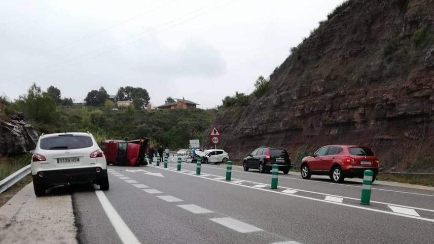 Els dos vehicles accidentats aquest matí a Castellbell