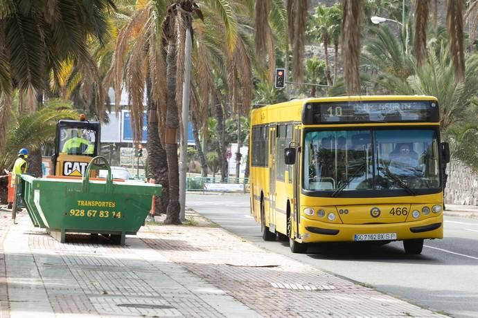 01.04.19.Las Palmas de Gran Canaria. Obras para la construcción del carril bici en el Paseo de Chil. Foto Quique Curbelo  | 01/04/2019 | Fotógrafo: Quique Curbelo