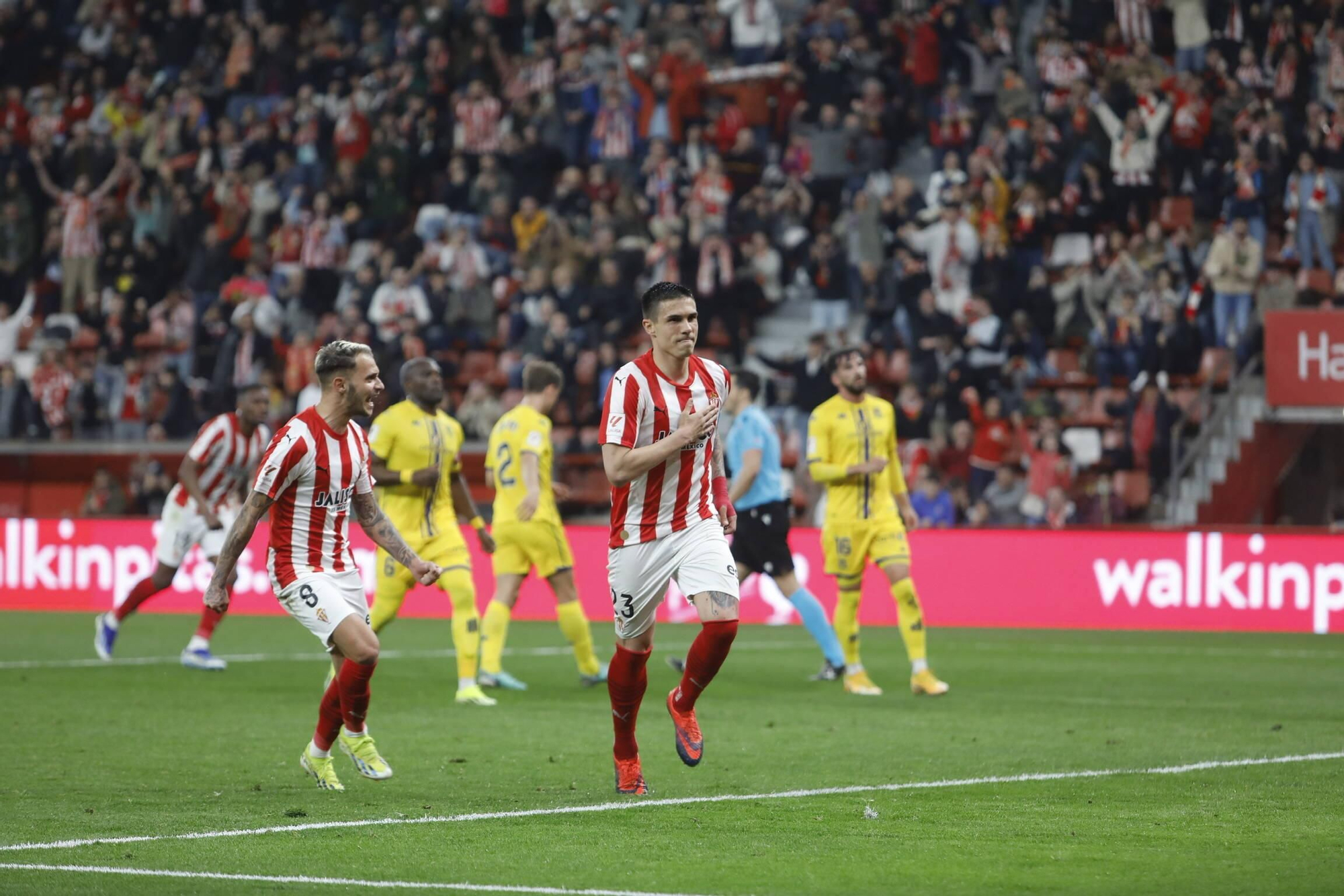 EN IMÁGENES: Todas las fotos del Sporting-Alcorcón disputado en El Molinón