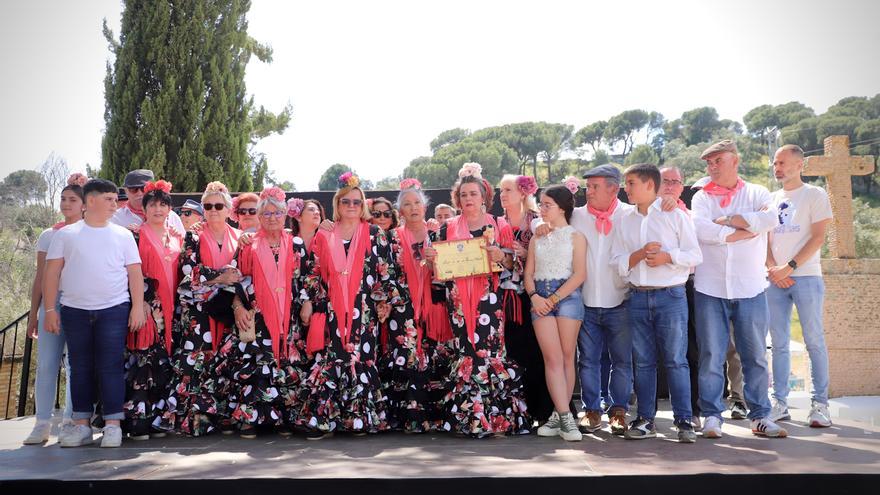 San Álvaro premia las mejores carrozas de la Romería de Santo Domingo