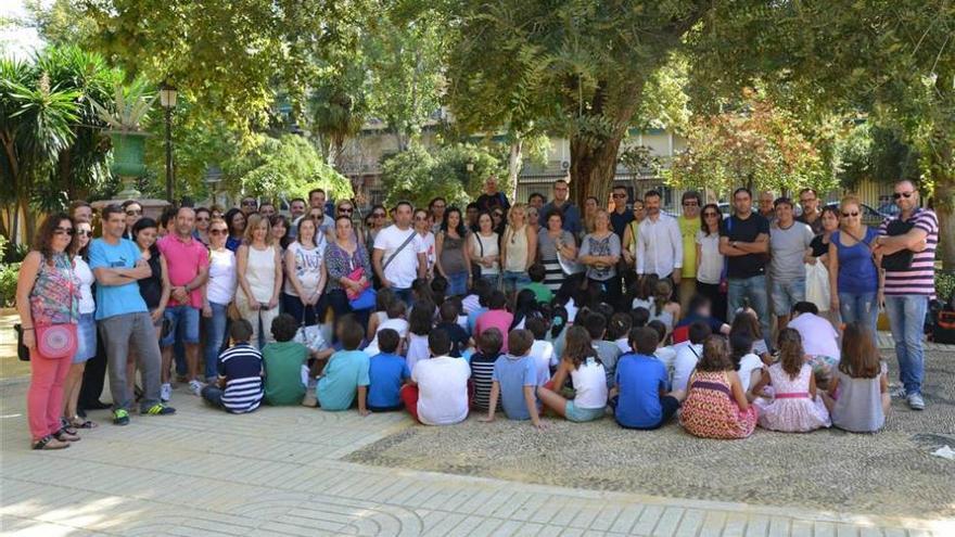 Padres protestan por un reagrupamiento escolar