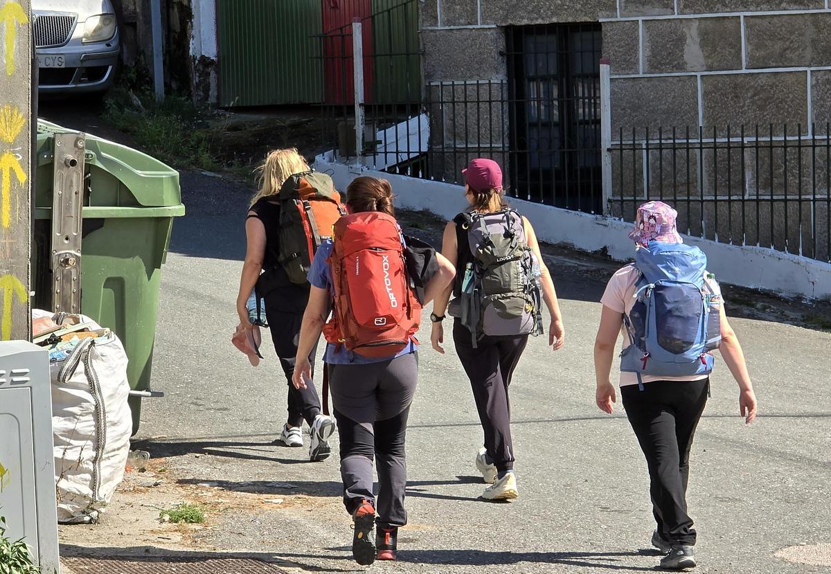 Peregrinos del Camino de Santiago Portugués de la Costa