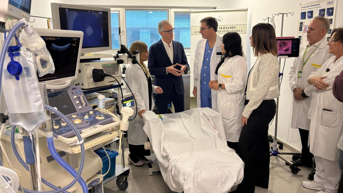 Visita del consejero Pedreño este lunes al Hospital Reina Sofía.