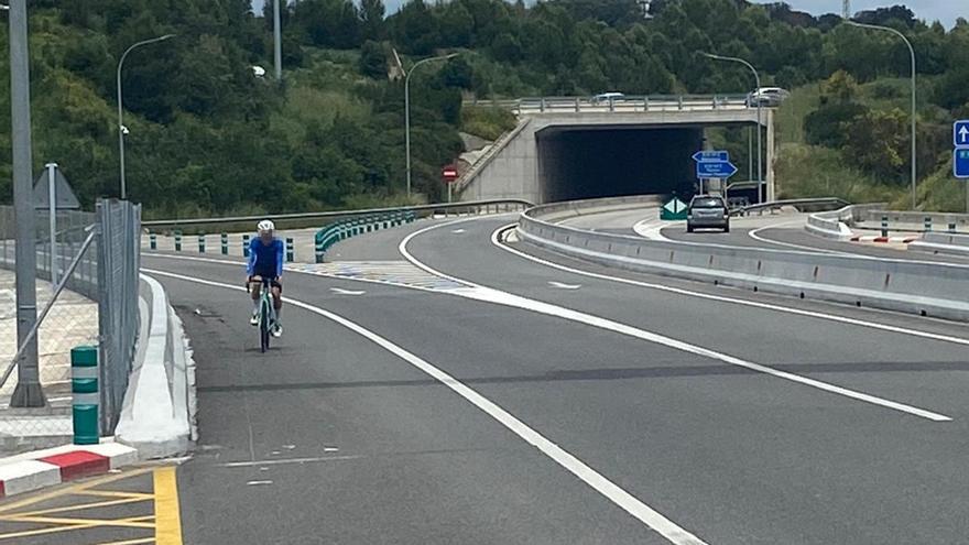 Augmenten els ciclistes que circulen per l&#039;AP-7 a Girona des de la supressió dels peatges i l&#039;increment d&#039;aquest turisme