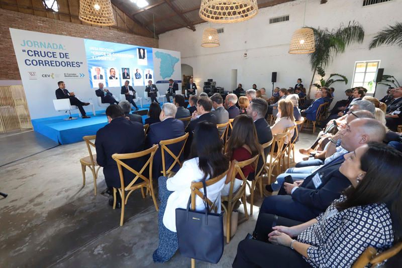 AVE y la CEV celebran la jornada "Cruce de Corredores" sobre ambos ejes ferroviarios en Sagunt