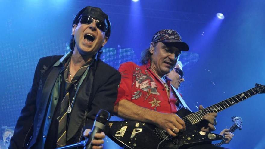 Scorpions actuará en los muelles el 13 de julio mientras Concello y Puerto definen aspectos técnicos