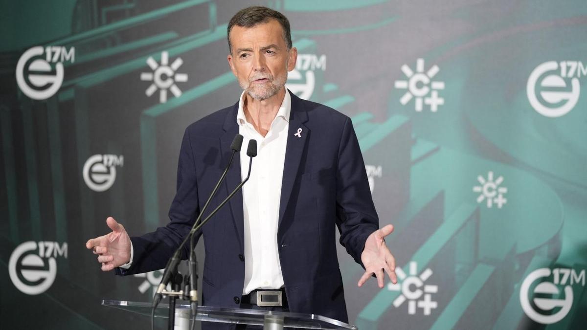 El candidato de Por Andalucía en las elecciones andaluzas del 17M, Antonio Maíllo, hace unas horas, en el debate electoral.
