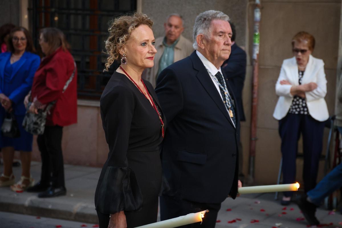 La alcaldesa Folgado durante la procesión.