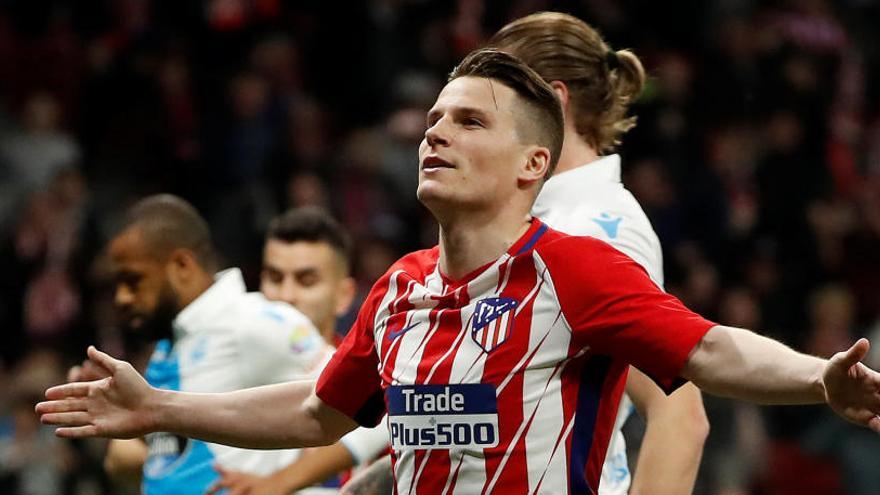 Gameiro celebra su gol ante el Deportivo.