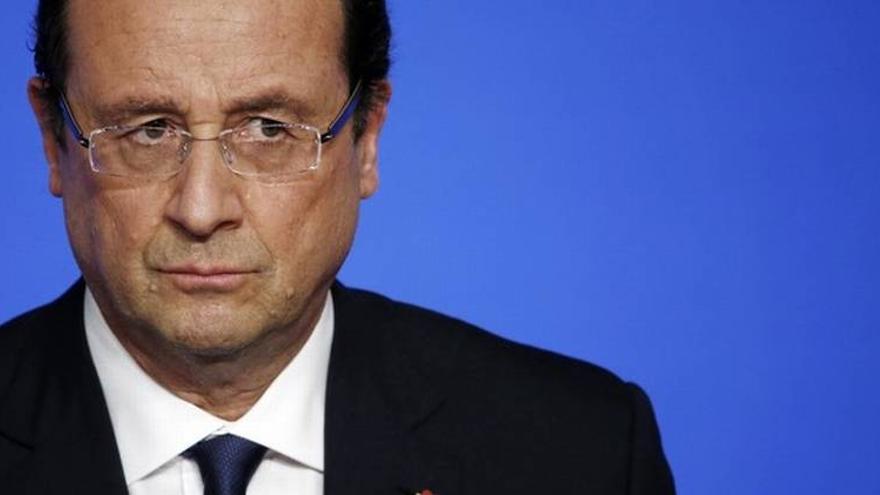 Hollande afrontará hoy preguntas sobre la infidelidad que ha puesto en jaque al Elíseo