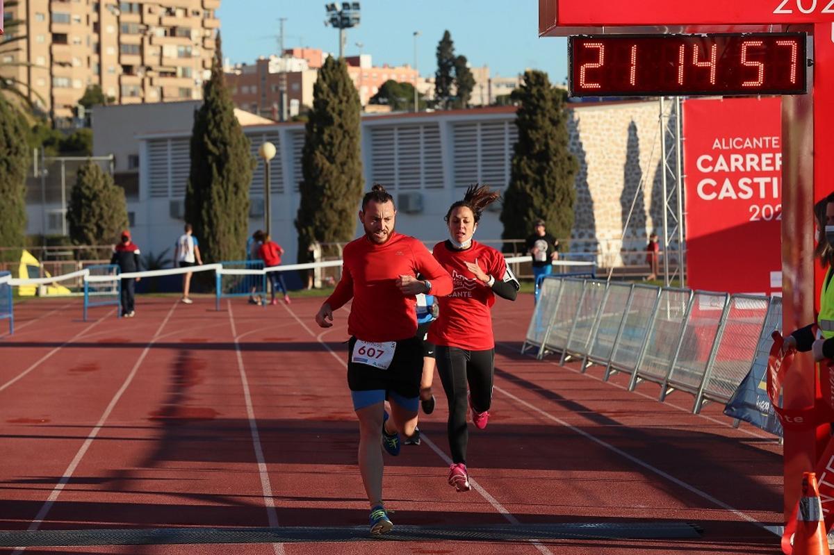 Rebeca Saeta, ganadora 5K de la Carrera de los Castillos de Alicante.