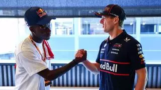 Nico Williams cumple un sueño al conocer a Max Verstappen