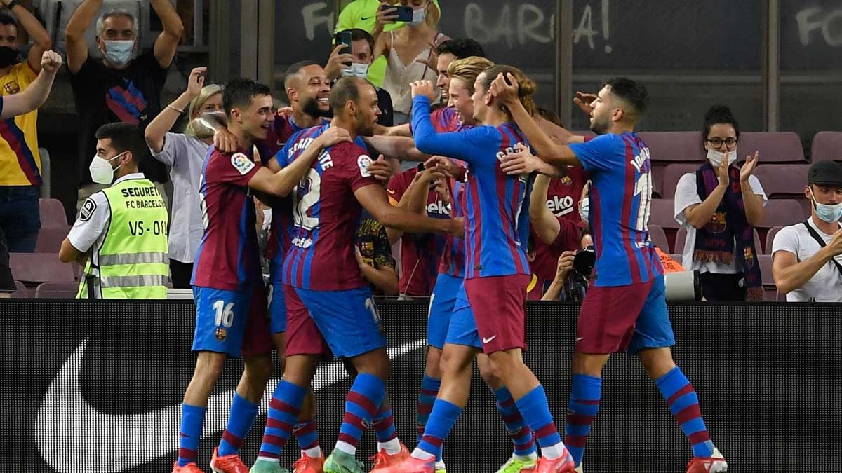 Los jugadores del Barça celebrando el gol de Braithwaite
