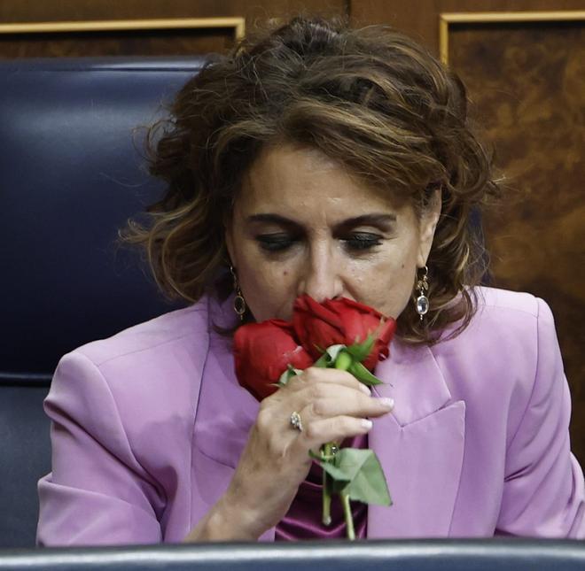 Sánchez tria el perfil econòmic del ministre Cuerpo per trampejar la crisi